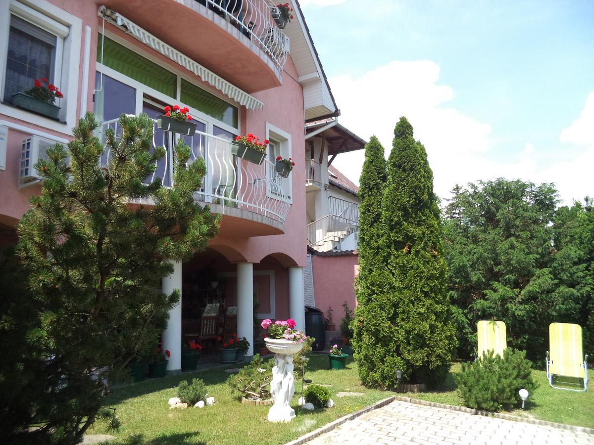 Ferienwohnung Maria Apartman Hévíz Exterior foto