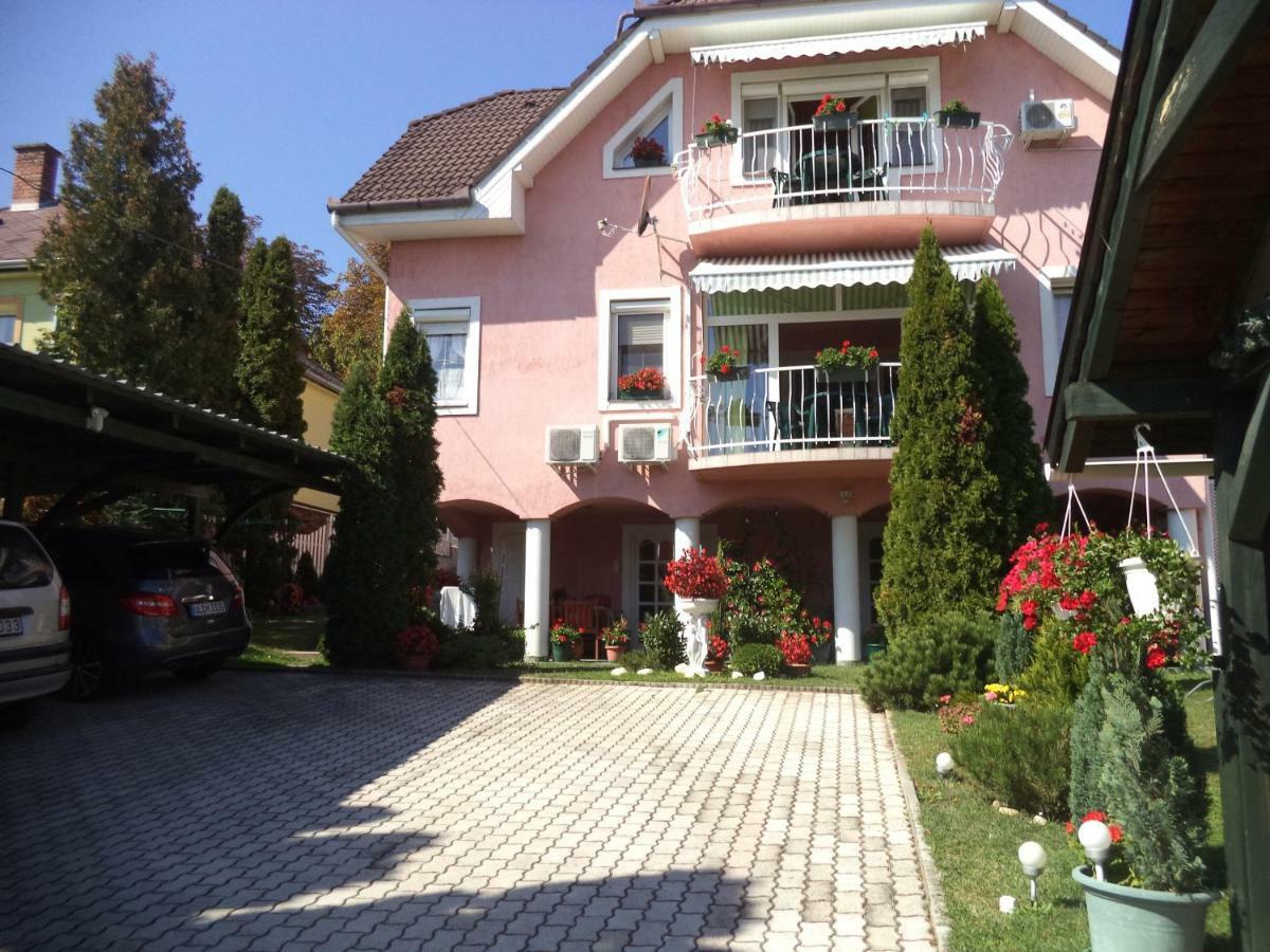 Ferienwohnung Maria Apartman Hévíz Exterior foto